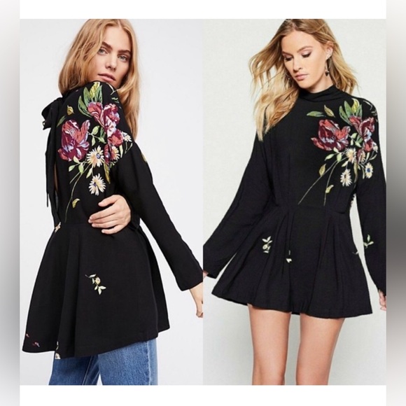 Free People Tops - Free People Gemma Open Back
Tunic Size XS Excellent Condition